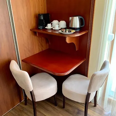 Apartman A01 Sétány-silverine Apartmanház-őrzött Parkolóval